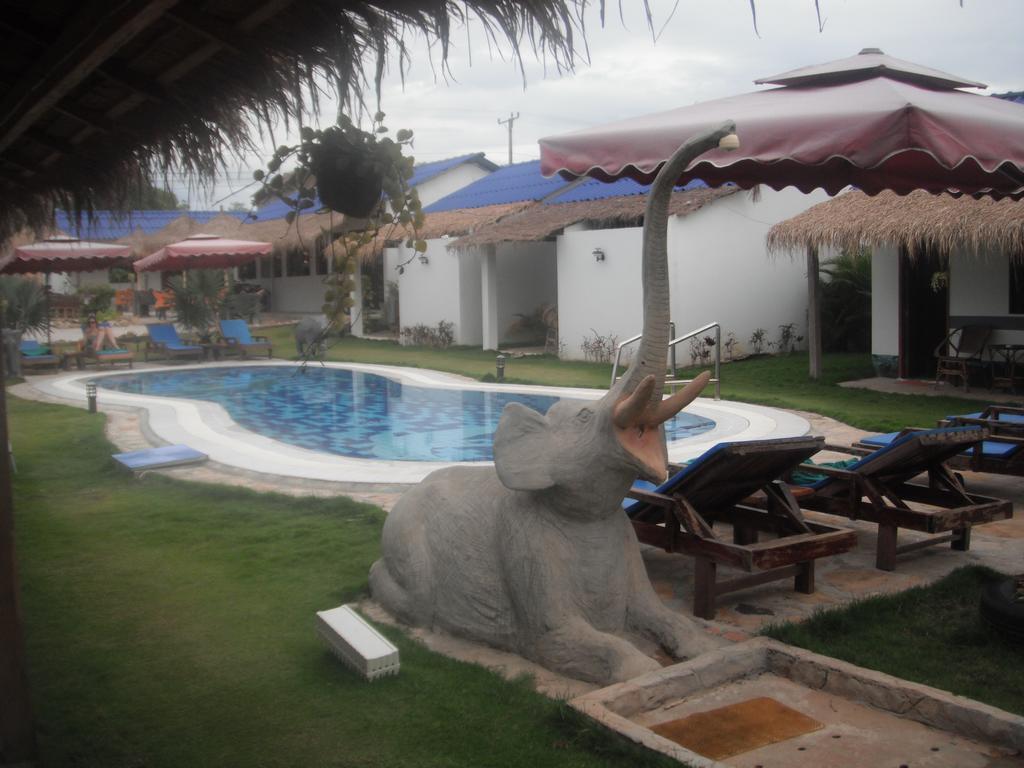 Pat Pat Guesthouse Sihanoukville Exterior photo