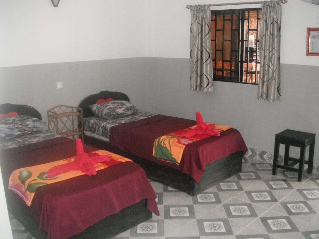 Pat Pat Guesthouse Sihanoukville Exterior photo
