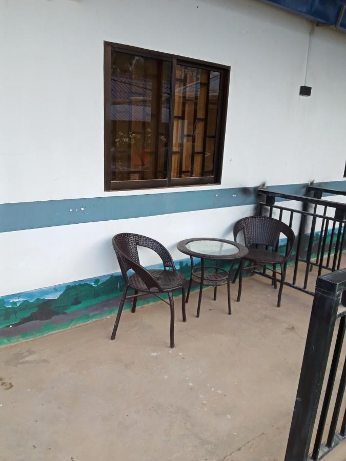 Pat Pat Guesthouse Sihanoukville Exterior photo